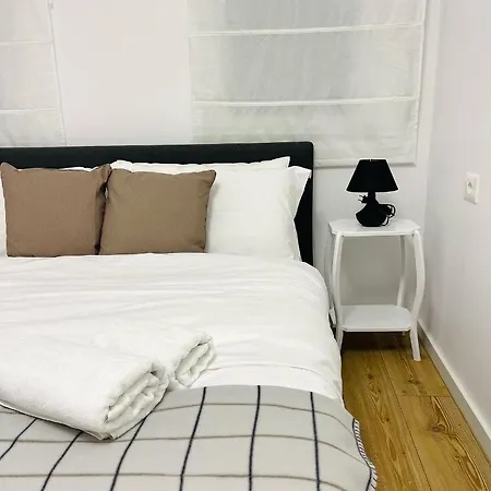 In The Heart Of Old Bazaar, - Hana *